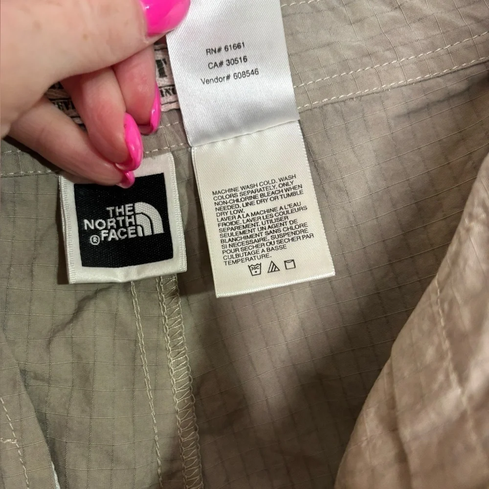 Men’s The North Face Convertible Rip Stop Cargo Pant Size 40